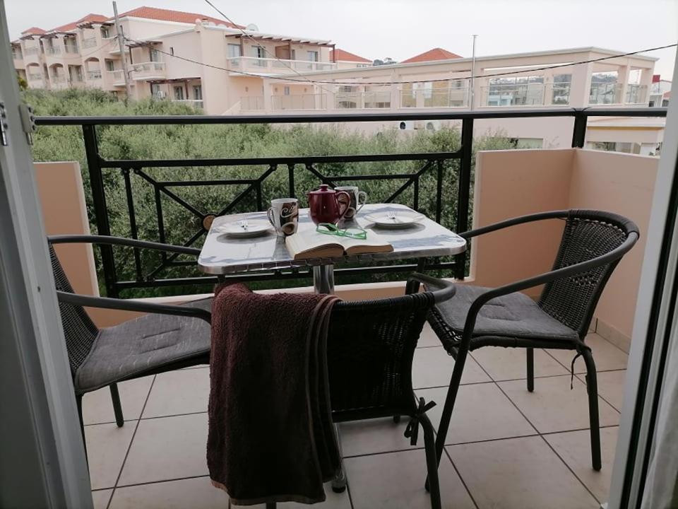 Kydoni Apartments And Studios Agia Marina Eksteriør billede